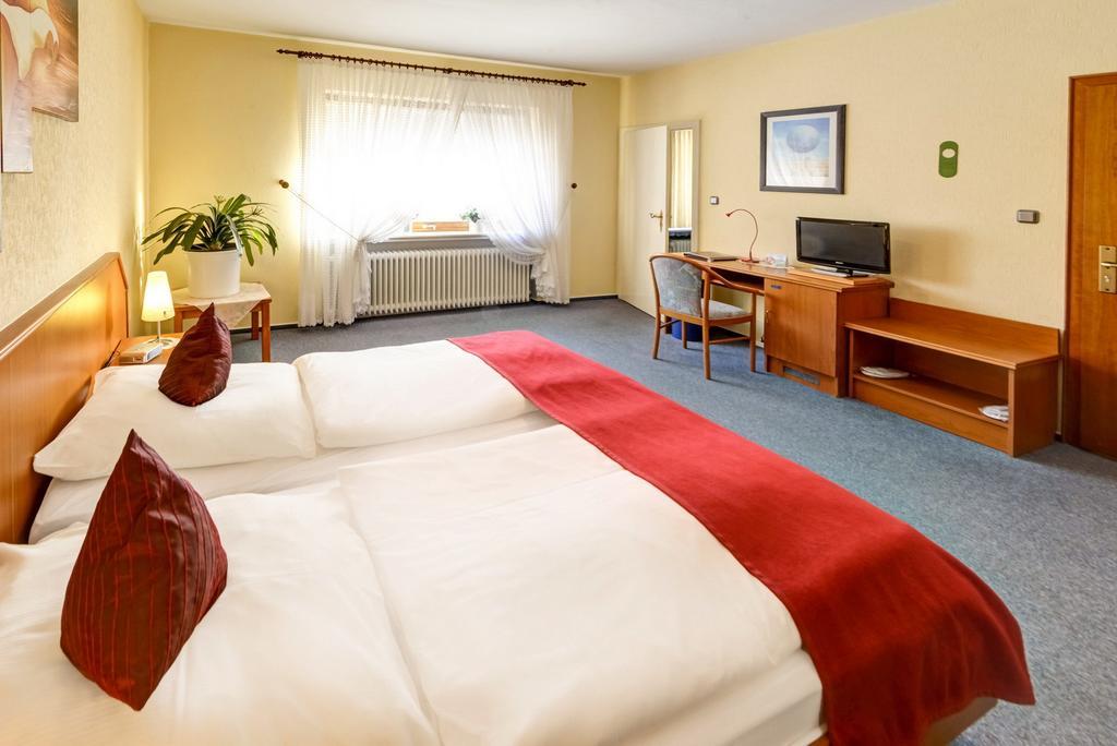 Hotel Restaurant Zum Werdersee Bremen Buitenkant foto