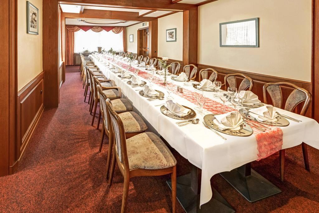 Hotel Restaurant Zum Werdersee Bremen Buitenkant foto